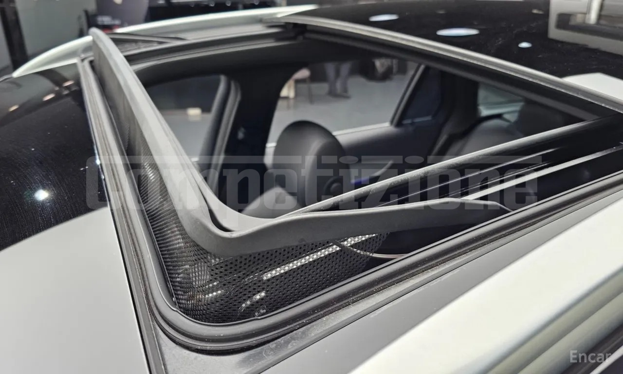 MERCEDES-BENZ GLC 300e 4MATIC