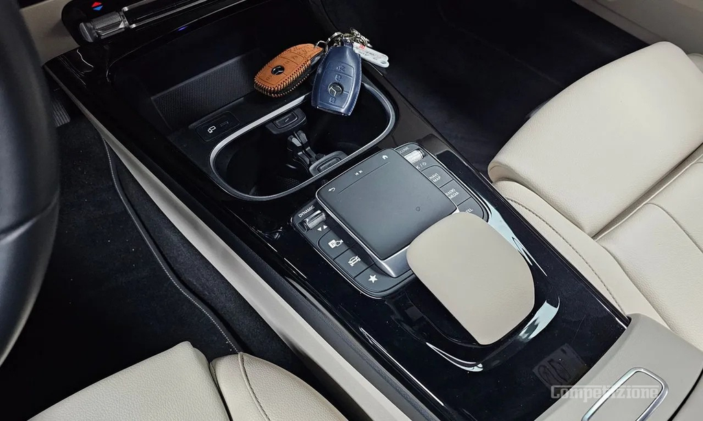 MERCEDES-BENZ CLASE A A220 (W177)