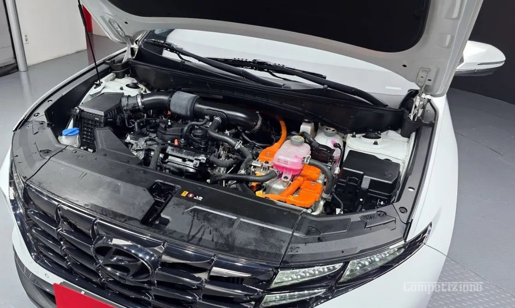 HYUNDAI TUCSON HYBRID (NX4) INSPIRATION 2WD
