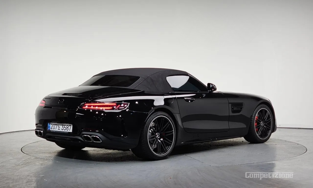 MERCEDES-AMG GT C ROADSTER 4.0 V8