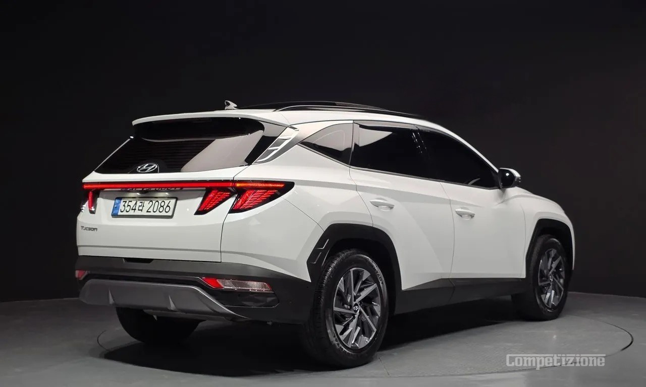 HYUNDAI TUCSON HYBRID (NX4) INSPIRATION 2WD