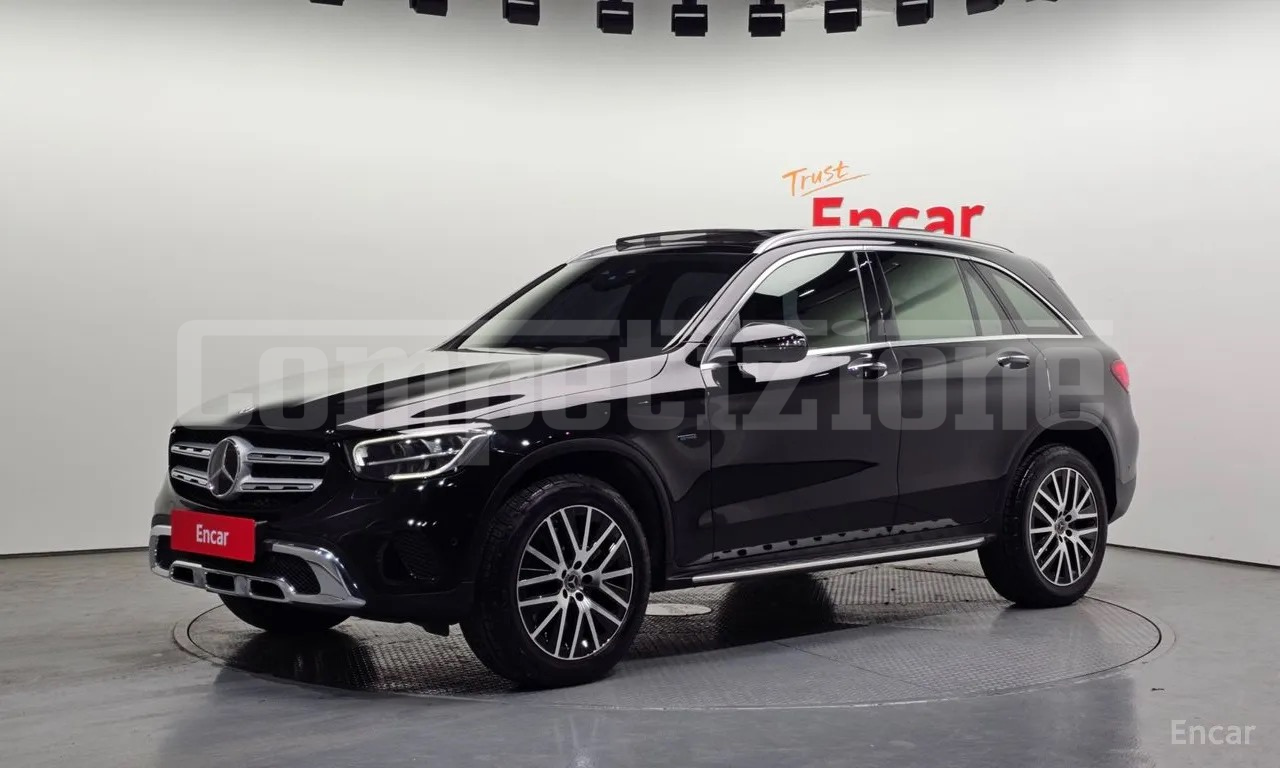 MERCEDES-BENZ GLC 300e 4MATIC