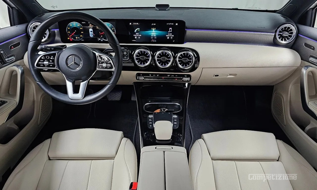 MERCEDES-BENZ CLASE A A220 (W177)