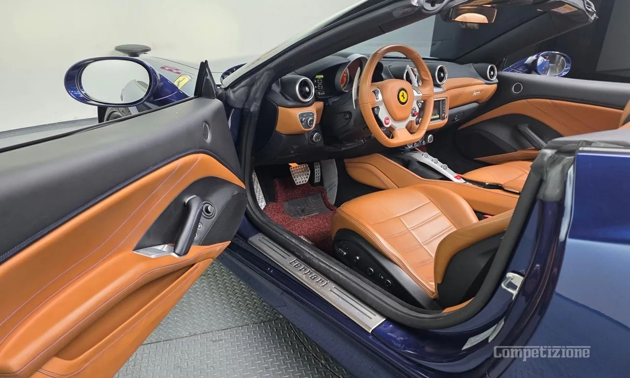 FERRARI CALIFORNIA 4.3 V8