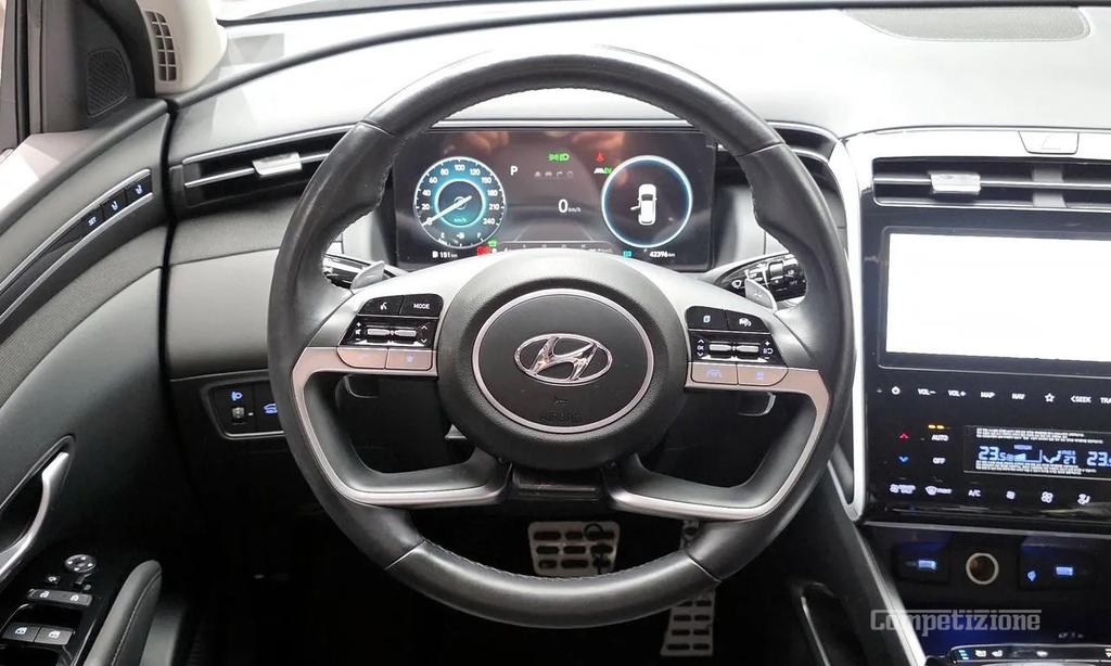 HYUNDAI TUCSON HYBRID (NX4) INSPIRATION 2WD