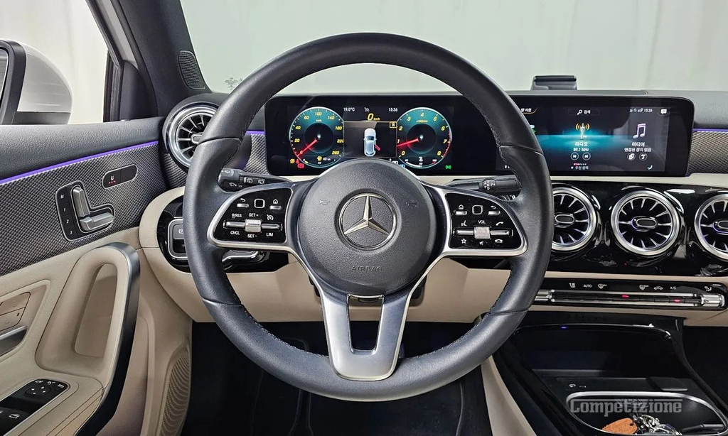 MERCEDES-BENZ CLASE A A220 (W177)