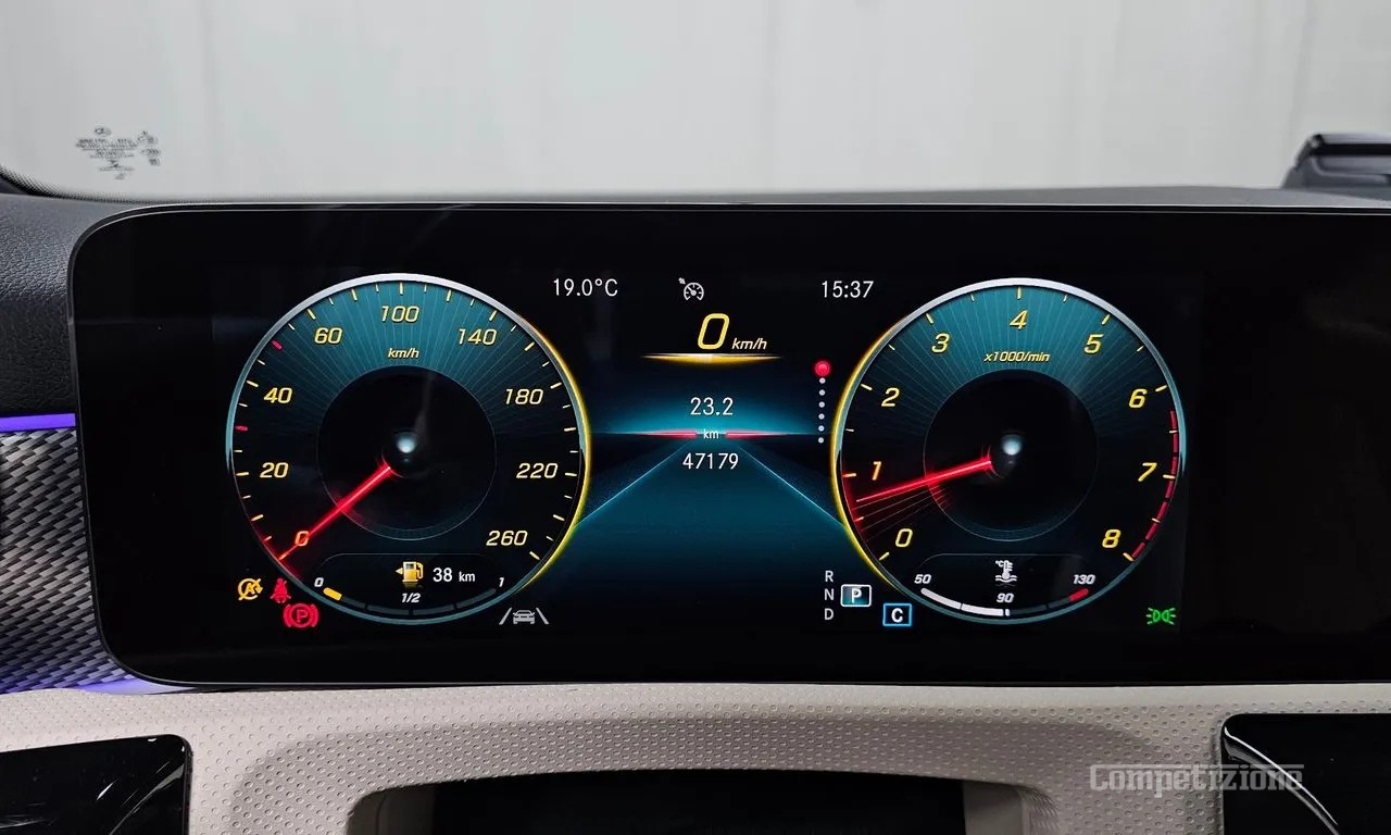 MERCEDES-BENZ CLASE A A220 (W177)